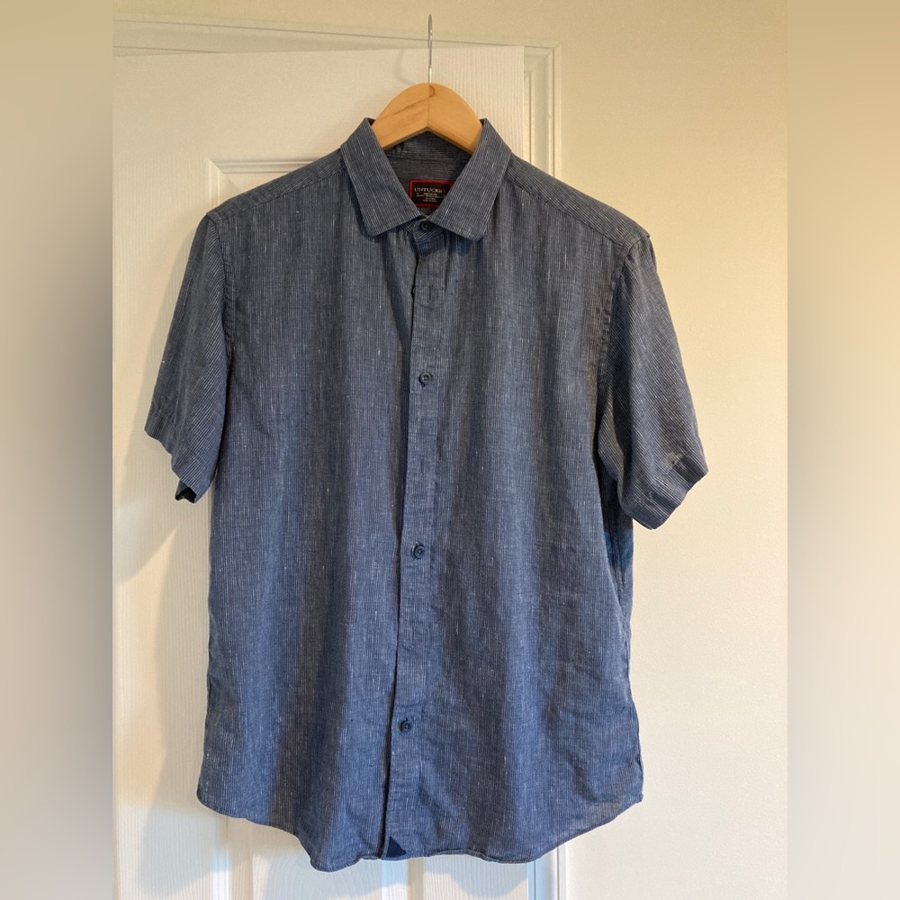 Untuckit Shirt, Size Medium Slim Fit